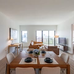StayCozy Vantage Tower Grand 2-Bedroom Suite