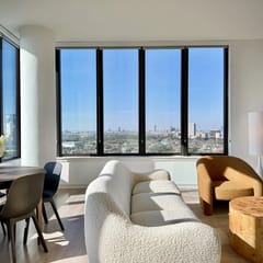 StayCozy Vantage Tower Signature 3-BR Ste|MDAnderson
