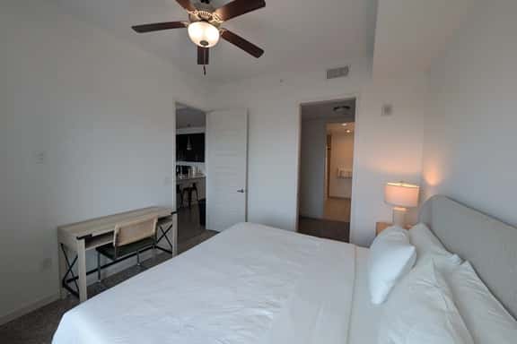 TMC Club Floor Premium 1BR Suite - Image 1